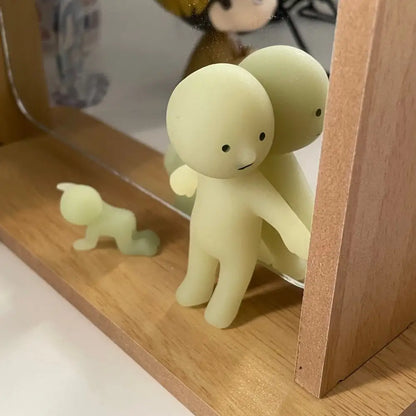 SMISKI Figure Living Series - Surprey